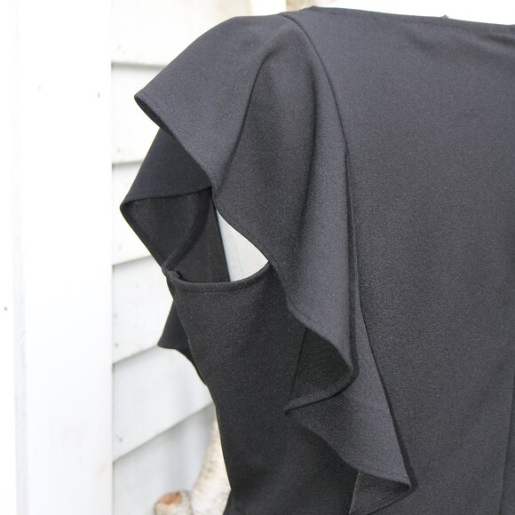 Du Jour Petite Black V-Neck Flutter Sleeve Wide Leg Stretch Crepep Romper Sz XLP - Picture 7 of 9